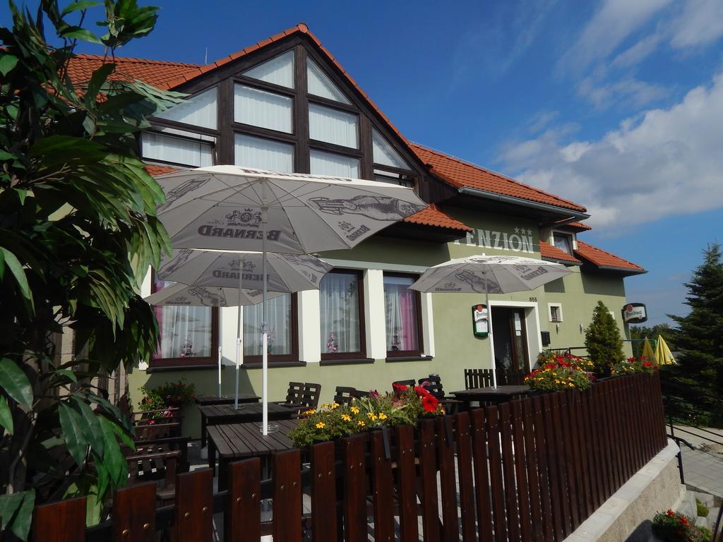 Penzion U Kasnych Mníšek pod Brdy エクステリア 写真