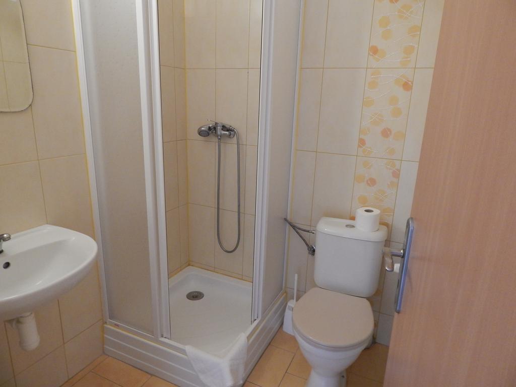 Penzion U Kasnych Mníšek pod Brdy エクステリア 写真